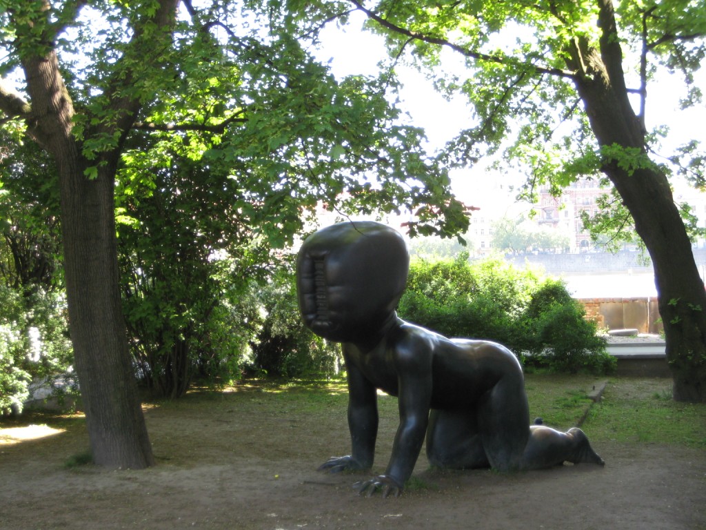 Prague statue baby without face